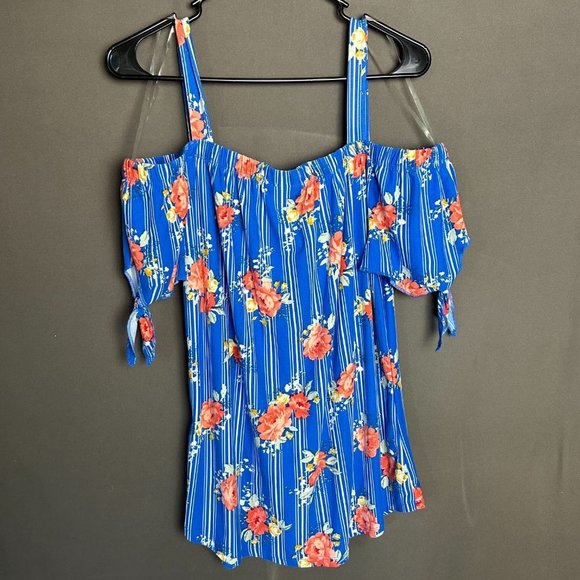 Bobbie Brooks Ladies Medium Cold Shoulder Blue Top Red Floral Size Medium (1451) - Picture 4 of 5